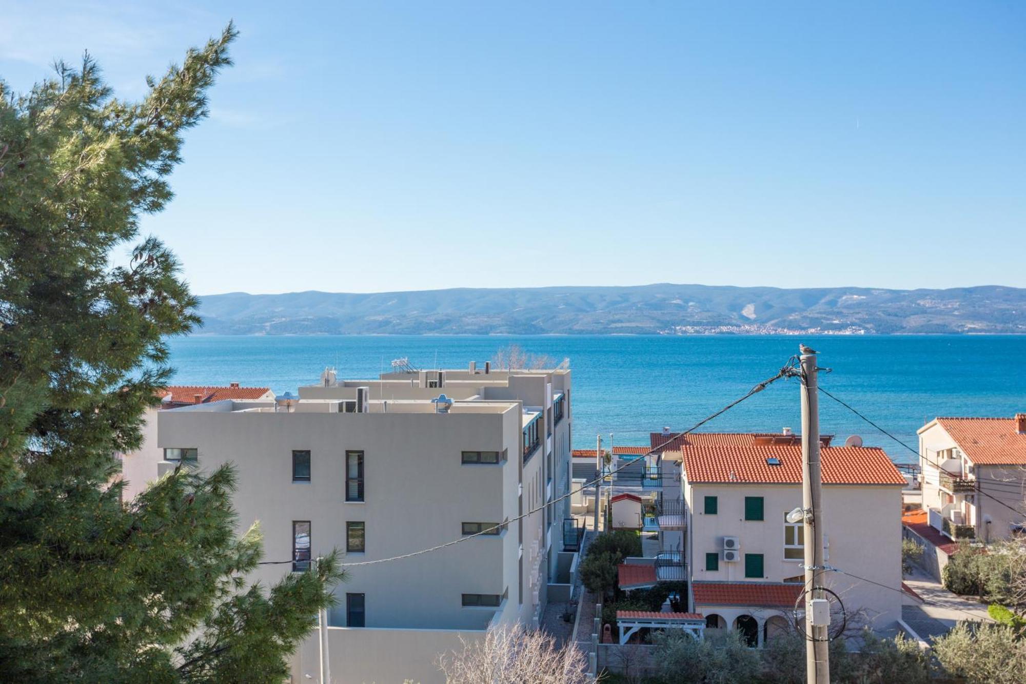 Apartments By The Sea Duce, Omis - 946 Экстерьер фото